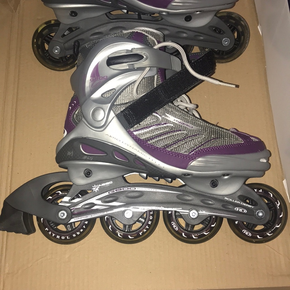 Roller blades